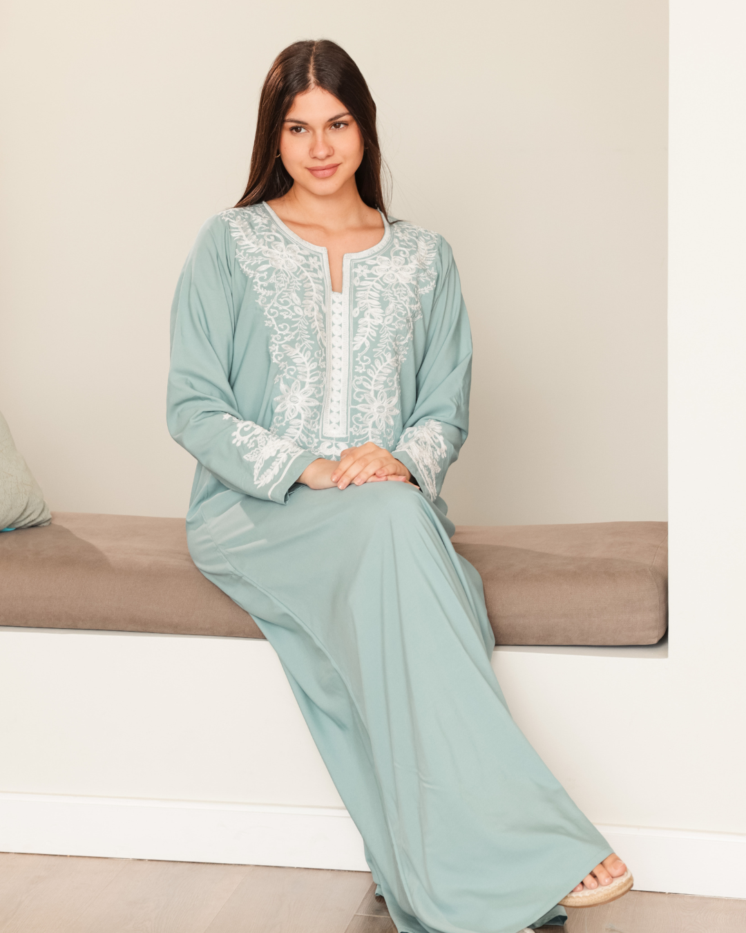 11 chemises dicron sont brodées avec vous