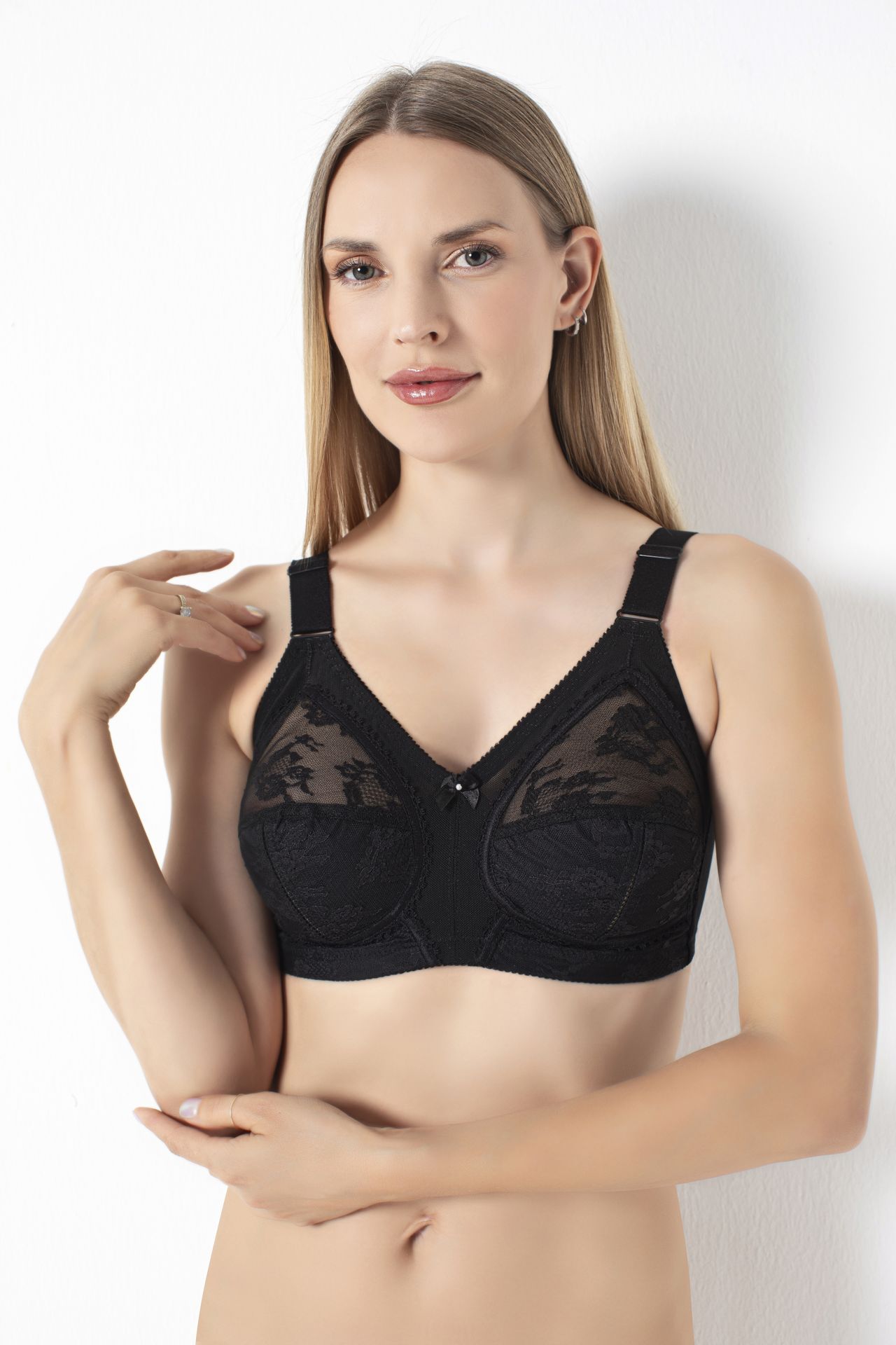 Bra women's trionf