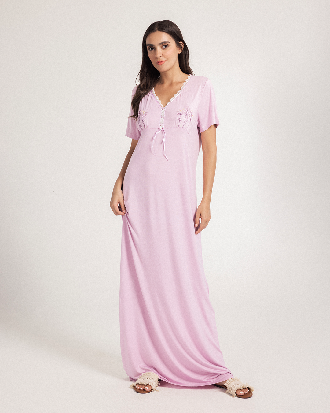 Night -t -shirt is half, how many embroidery is a flower bouquet