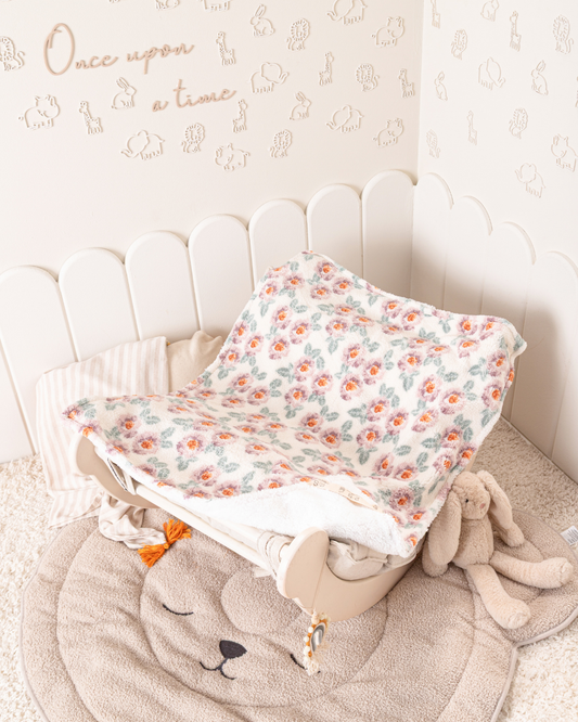 Newborn Blanket Faded Flowers