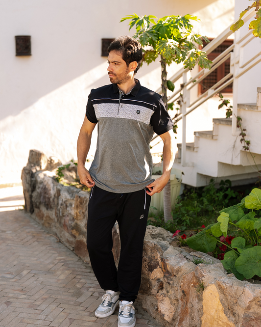 Squares Men's pajamas text, how many collar and trousers