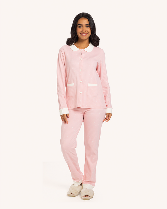 Pajamas, how many dotted buttons