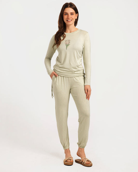 Women's Pajamas with Long Sleeves and Ruffles on the Sides in Spring Colors