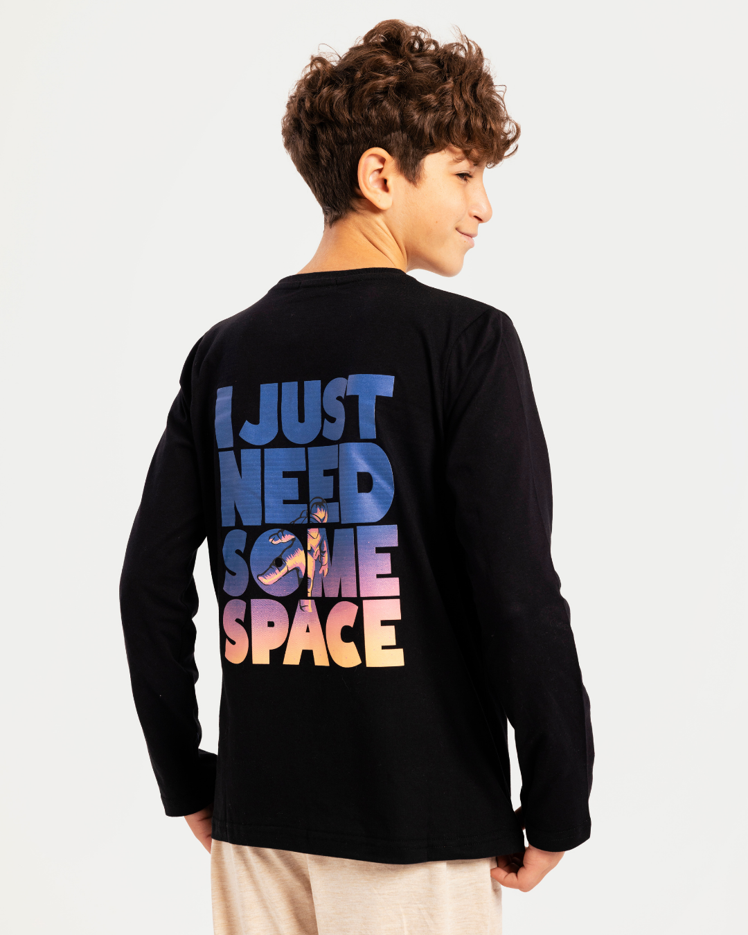 بيجاما اولادى مع طباعه على الظهر