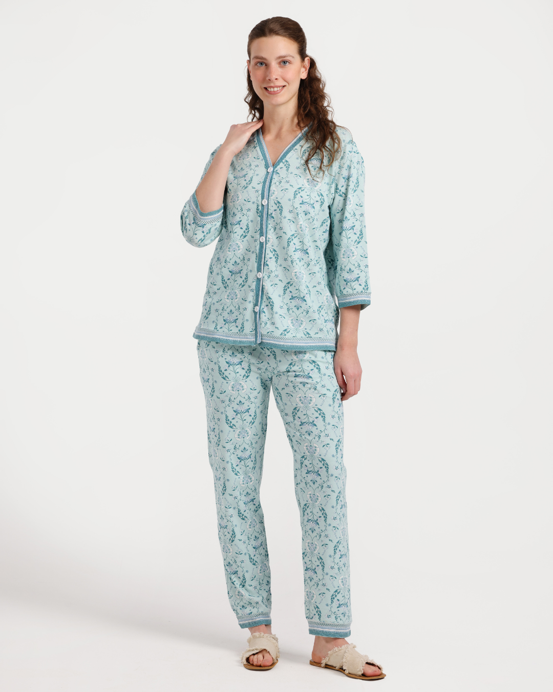 بيجاما حريمى ورود بنطلون