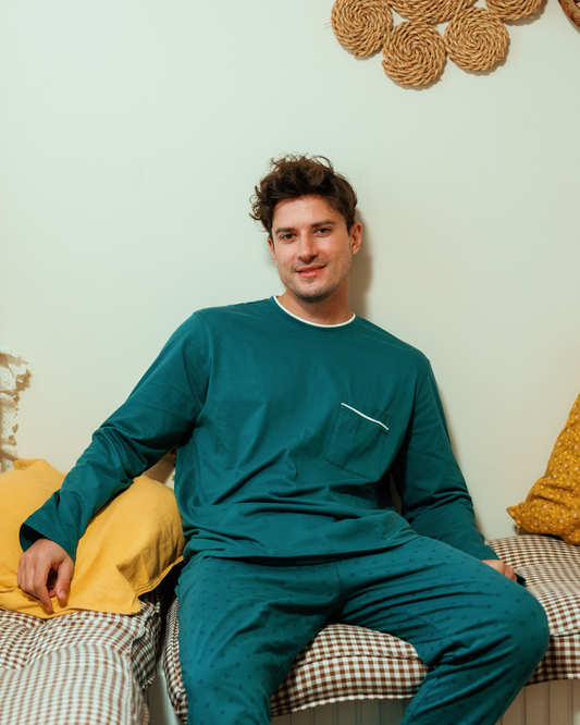 Men's long-sleeve pajama set with printed geometric patterns