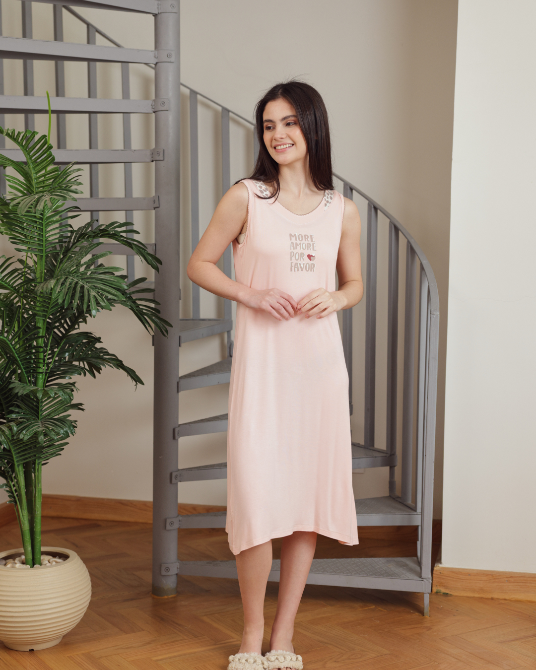 Knight Short Short, a wide shoulder, print words and a small heart